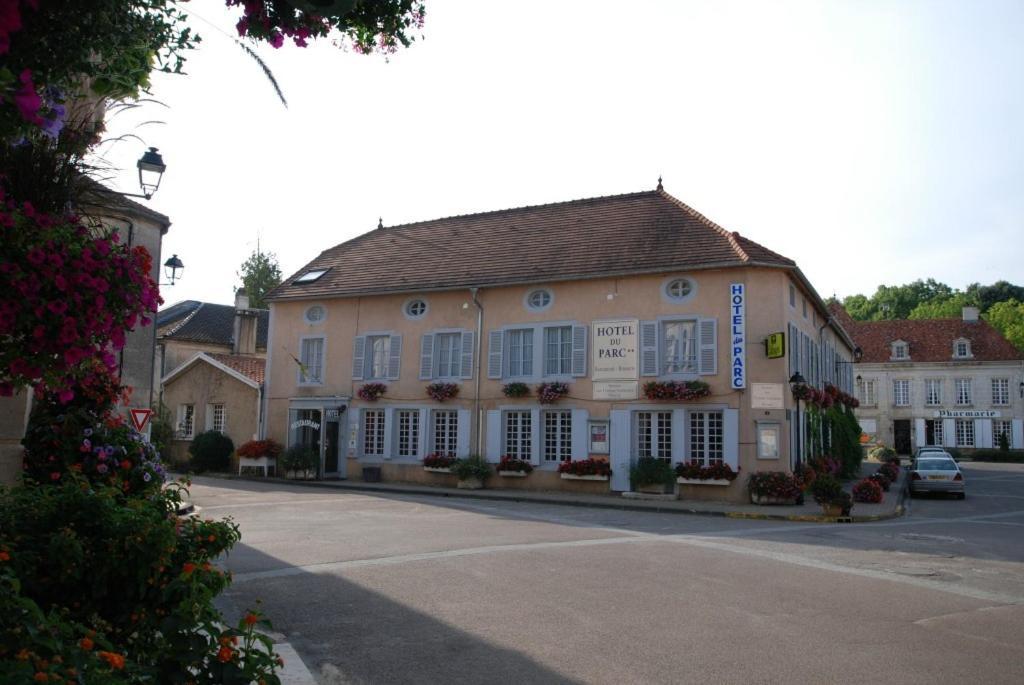 Hotel Restaurant Le Parc Arc-en-Barrois Exterior photo